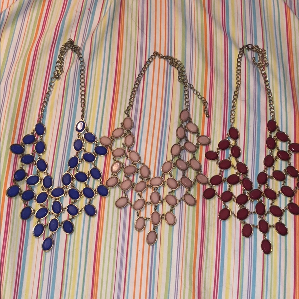 3 Statement necklaces for the price of 1
